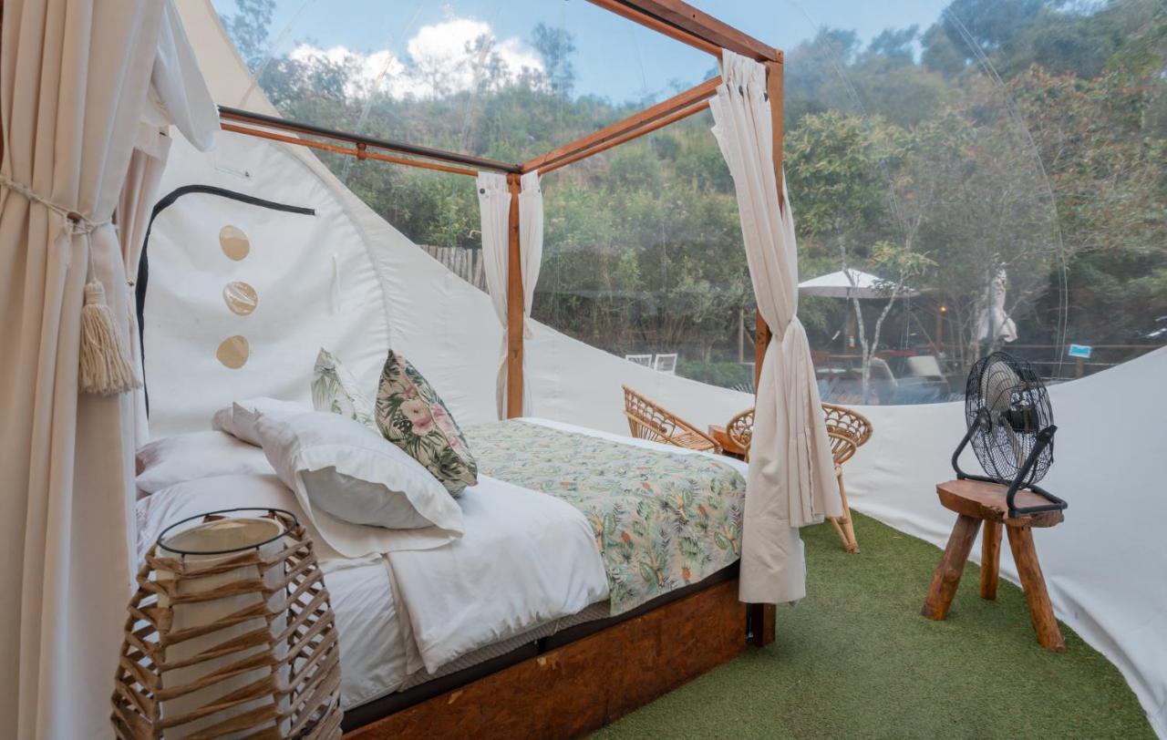 Bubblesky Glamping 40 Min From Medellin Otel El Retiro  Dış mekan fotoğraf